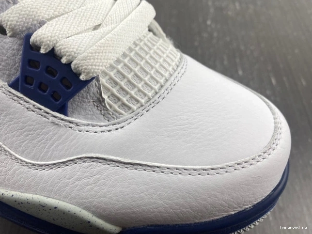DH6927-140 Retro Jordan midnight navy 4 0917